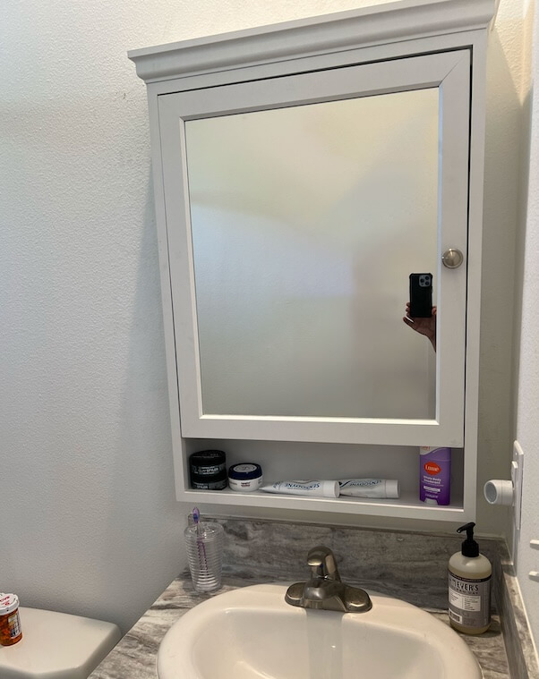 NEW Bathroom Medicine Cabinet with Mirror and storage over sink.